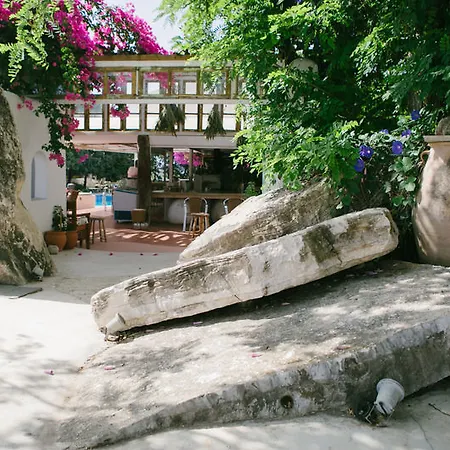 Hotel Gorgona 2*