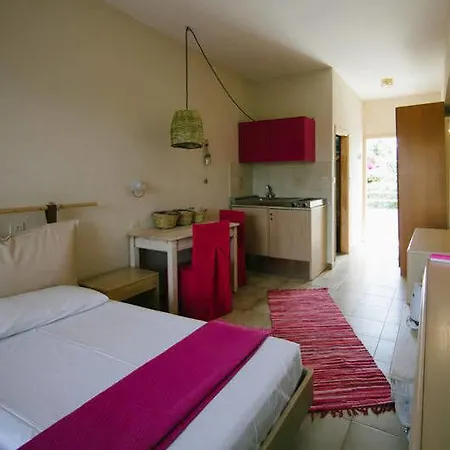 Gorgona Hotel 2*