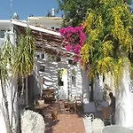 Отель Gorgona Фалираки