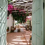 Hotel Gorgona 2*