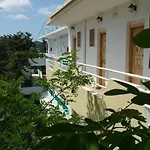 Hotel Gorgona 2*