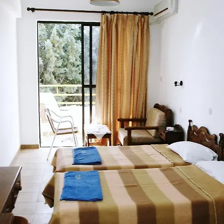 Gorgona Hotel 2*