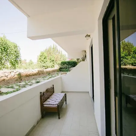 Gorgona Ξενοδοχείο Φαληράκι