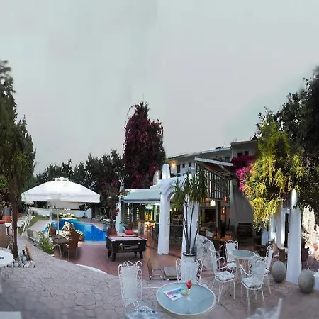 酒店 Gorgona 法里拉基